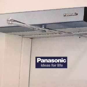 Automatic swing door